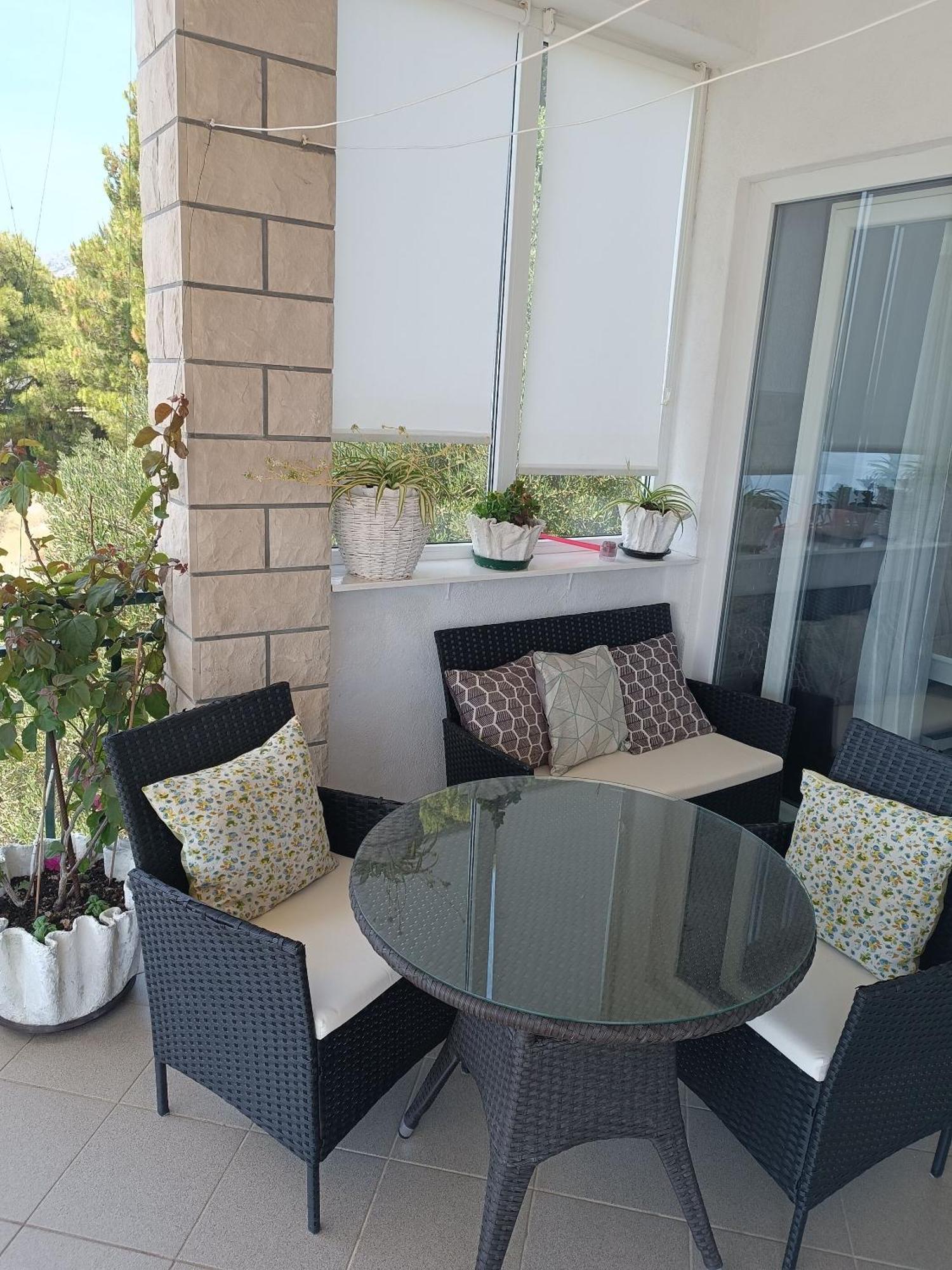 Apartment Ante